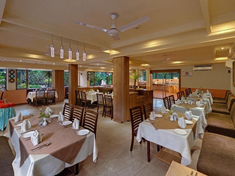 Sandalwood Hotel & Retreat