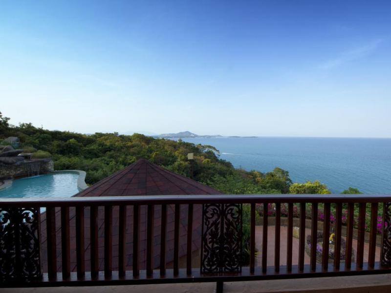 Samui Bayview Resort & Spa