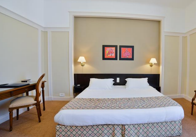 Best Western Le Grand Bayonne