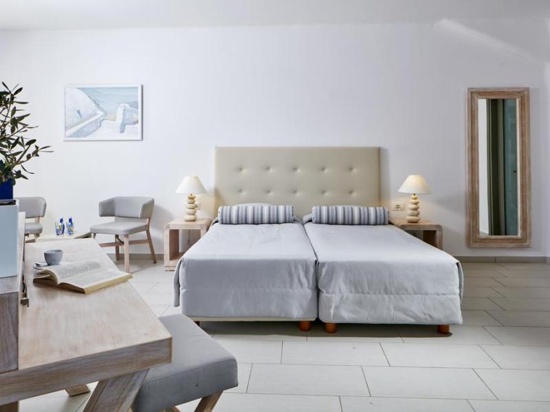 Aegean Plaza Hotel