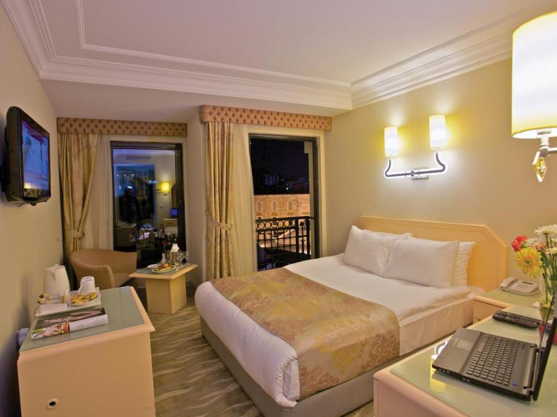 The Time Hotel Old City