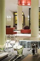 Pullman Versailles Chateau