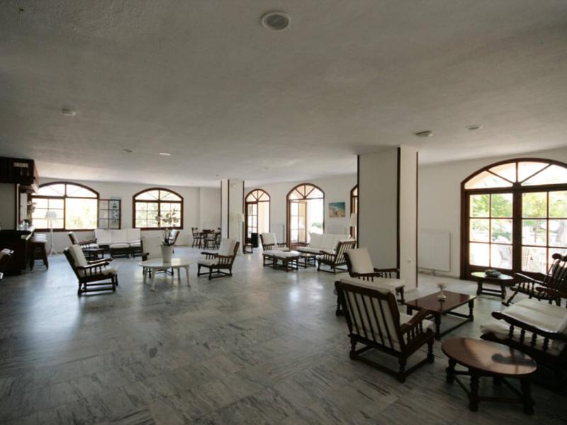 Theodorou Beach Hotel