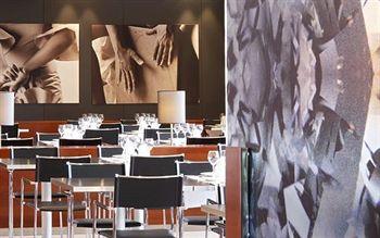 AC Hotel Sevilla Forum