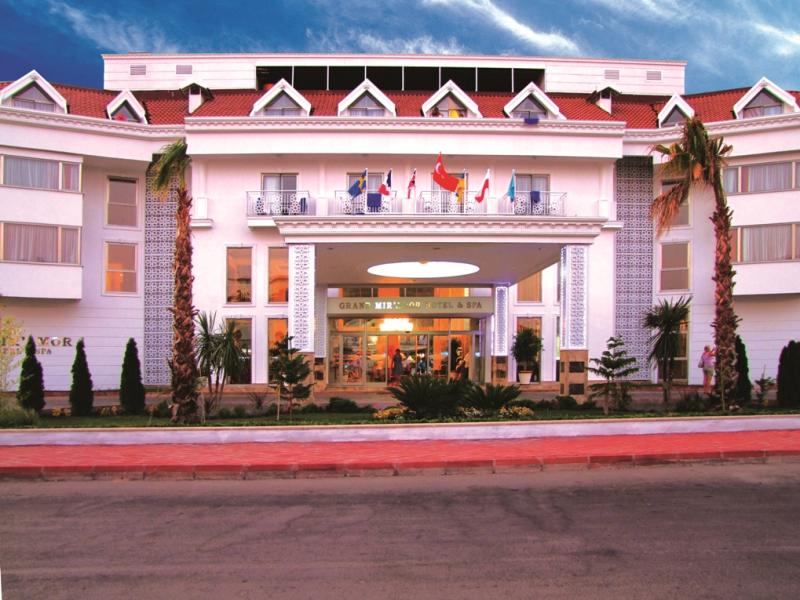 Grand Miramor Hotel
