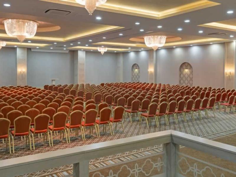 Royal Holiday Palace