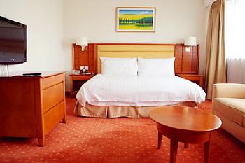 Grand Park Kunming Hotel