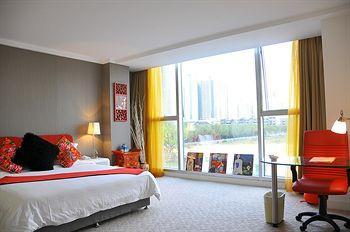 H Hotel