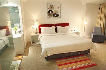 H Hotel