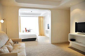 H Hotel