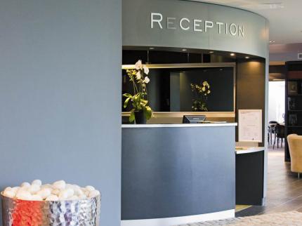 Standing Hotel Suites by Actisource