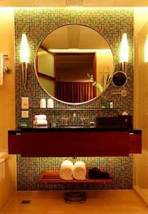Renaissance Wuhan Hotel