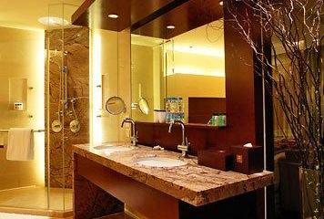 Отель Renaissance Wuhan Hotel Китай, Ухань, фото 19