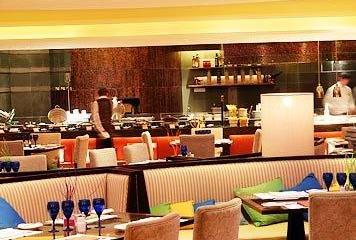 Отель Renaissance Wuhan Hotel Китай, Ухань, фото 28