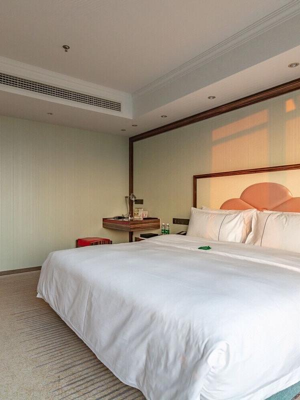 Suning Universal Hotel