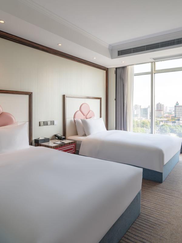 Suning Universal Hotel