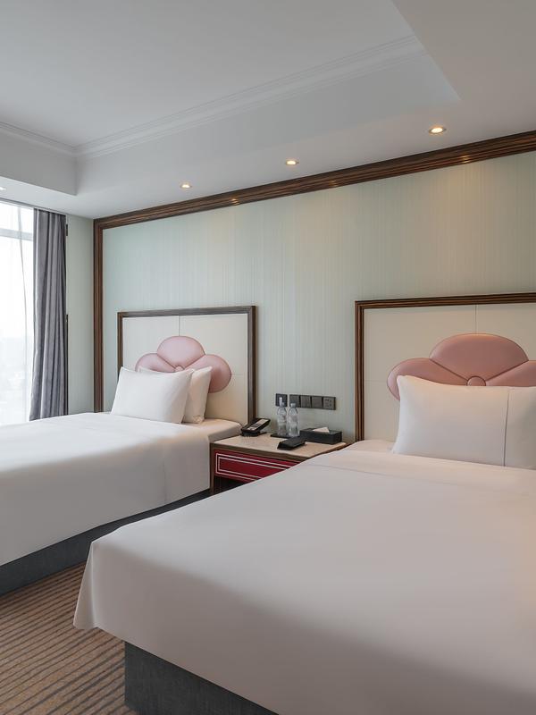 Suning Universal Hotel