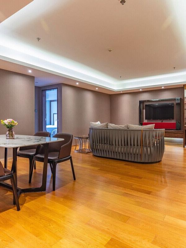 Suning Universal Hotel
