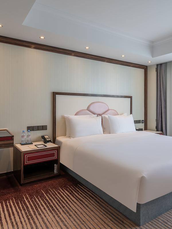 Suning Universal Hotel