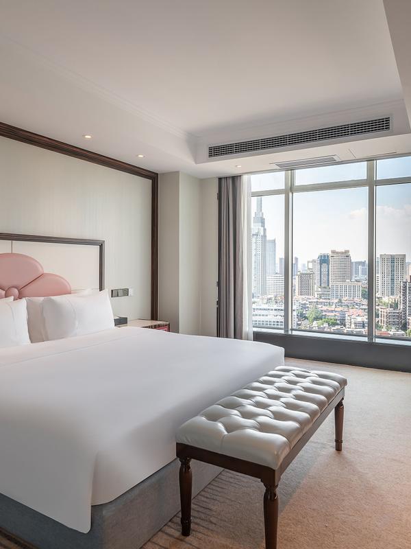 Suning Universal Hotel