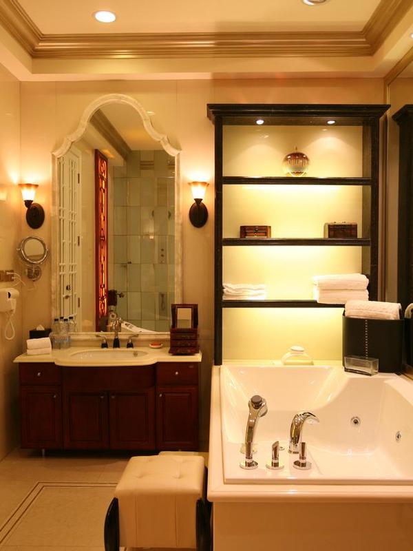 Mansion Hotel