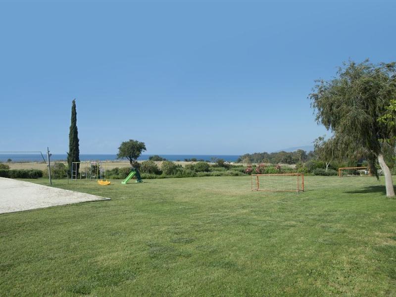 Akamanthea Holiday Village