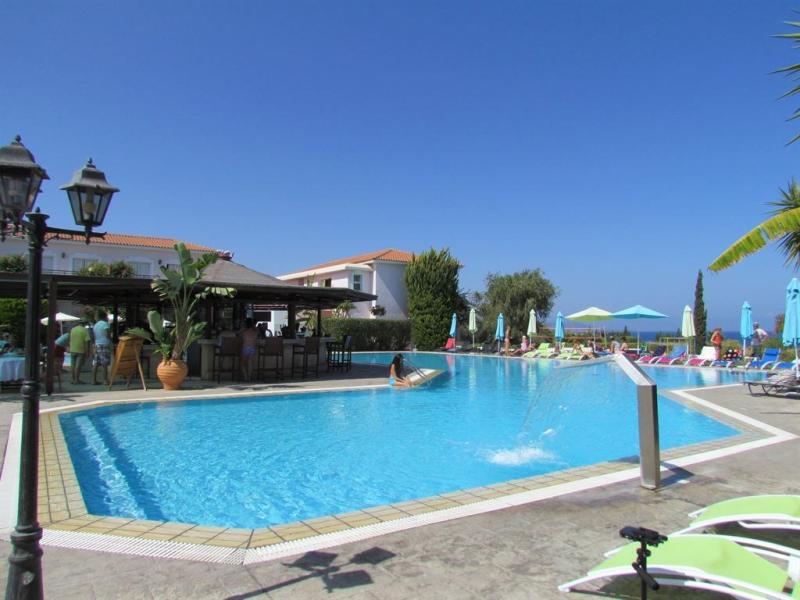 Akamanthea Holiday Village
