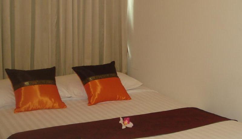 3rd Street Cafe & Guesthouse