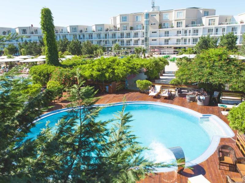 AF Hotel & Aqua Park Complex