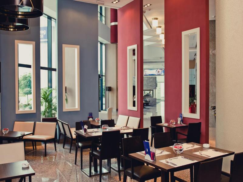 Chirag Plaza Hotel & Business Center