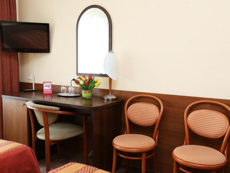 Спутник Отель