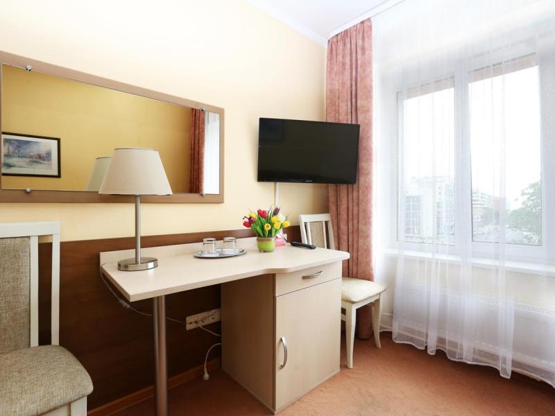 Спутник Отель