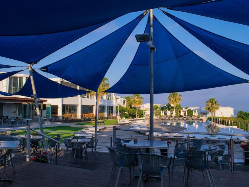 Theo Sunset Bay Hotel