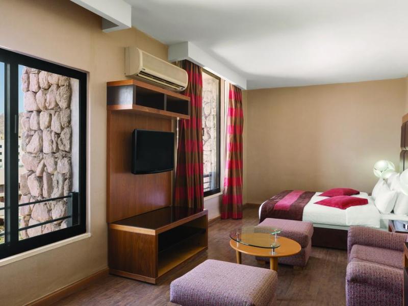 Days Inn Hotel & Suites Aqaba