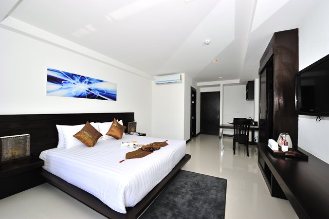 Lae Lay Suites