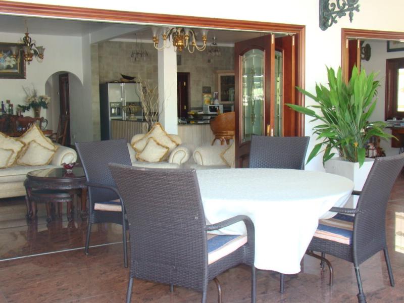 Le Bonheur Luxury Villa