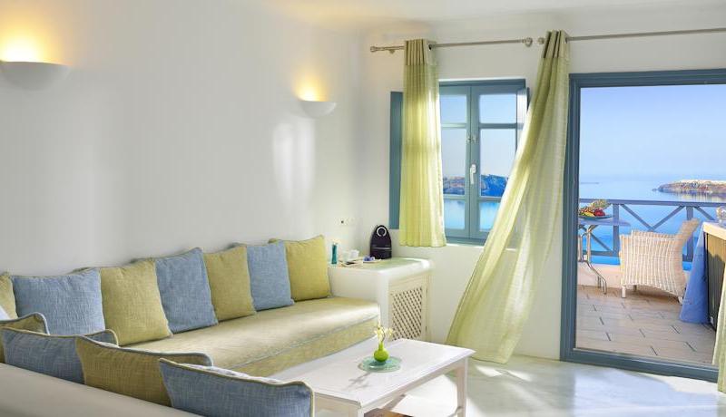 Absolute Bliss Imerovigli Suites