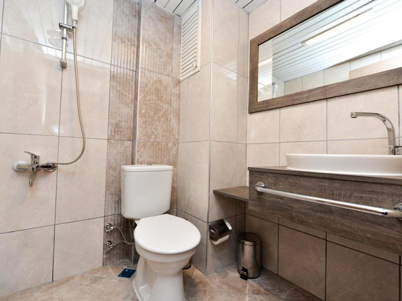 Bezay Hotel