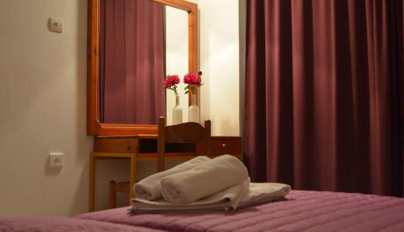 Aegina Hotel 