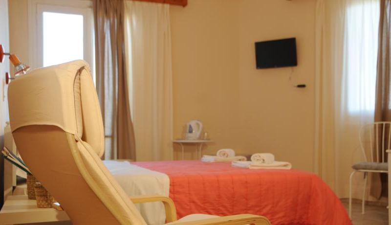 Aegina Hotel 