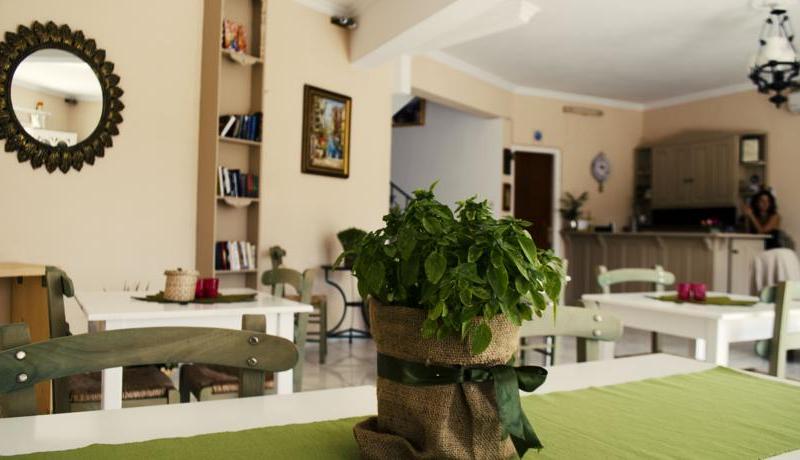 Aegina Hotel 