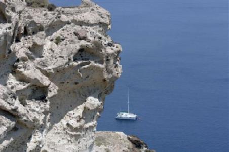 Armeni Village Rooms & Suites