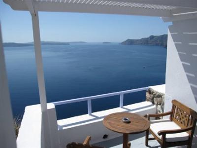 Armeni Village Rooms & Suites