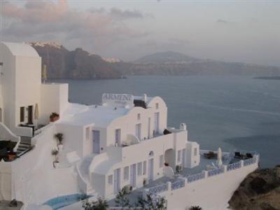 Armeni Village Rooms & Suites