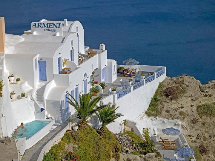 Armeni Village Rooms & Suites