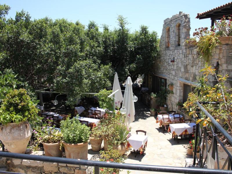 Arolithos Traditional Cretan Village