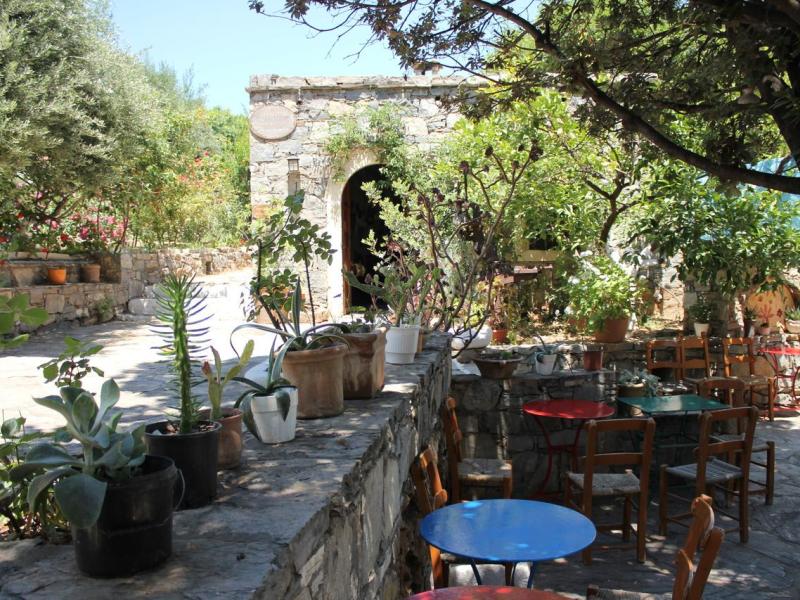 Arolithos Traditional Cretan Village