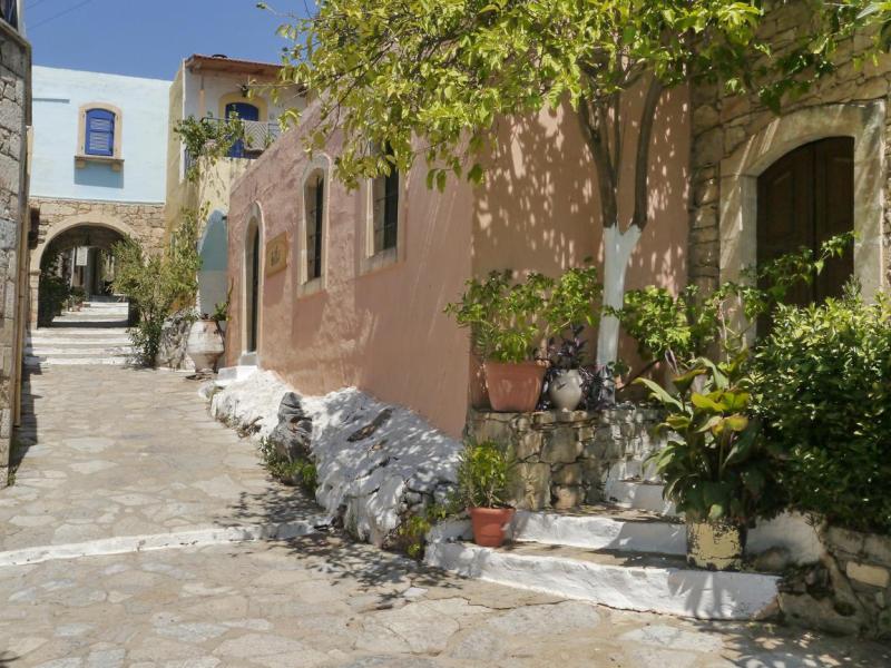 Arolithos Traditional Cretan Village