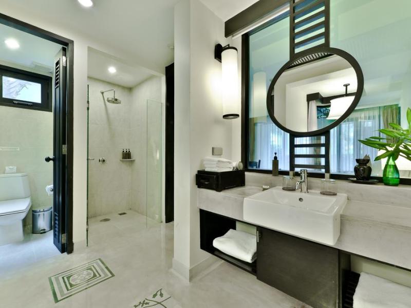 Bhu Nga Thani Resort & Spa