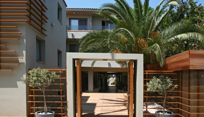 Bourtzi Boutique Hotel